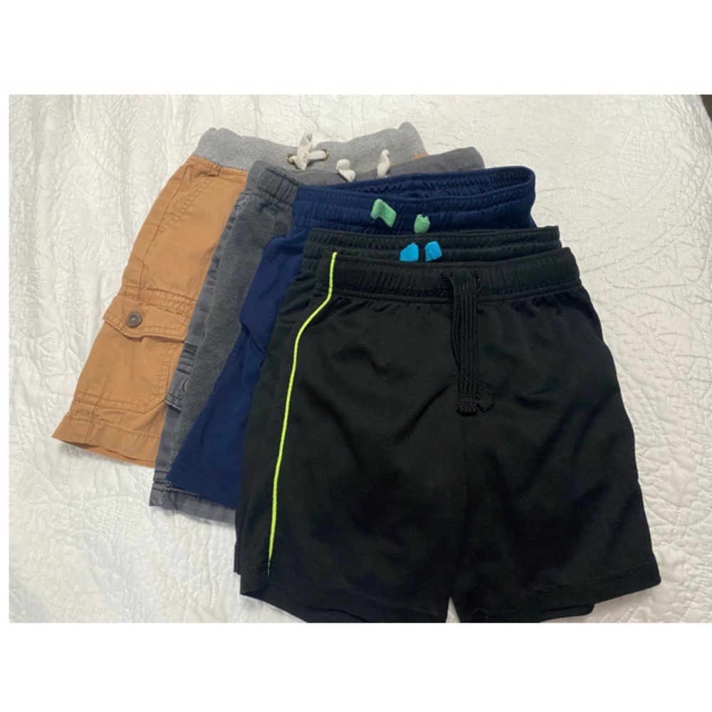 Toddlers 5t shorts